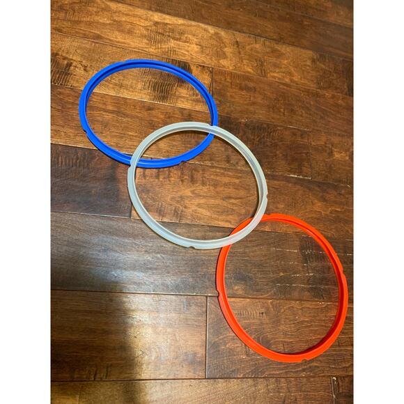 Pressure Cooker Sealing Rings - NWOT - Picture 3 of 3